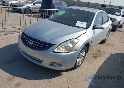2010 Nissan Altima 2.5 S z USA, uszkodzony, nr VIN 1N4AL2AP3AN429517